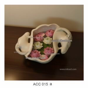 Animal Motif Water Bow