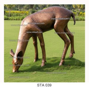 Spotted Deer Statue  Artistic Wildlife Realism In Stone